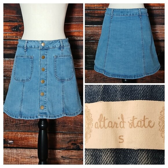 Altar'd State Mini Skirt Size Small Jean Denim Snap Front Flare Stretch - Picture 1 of 10
